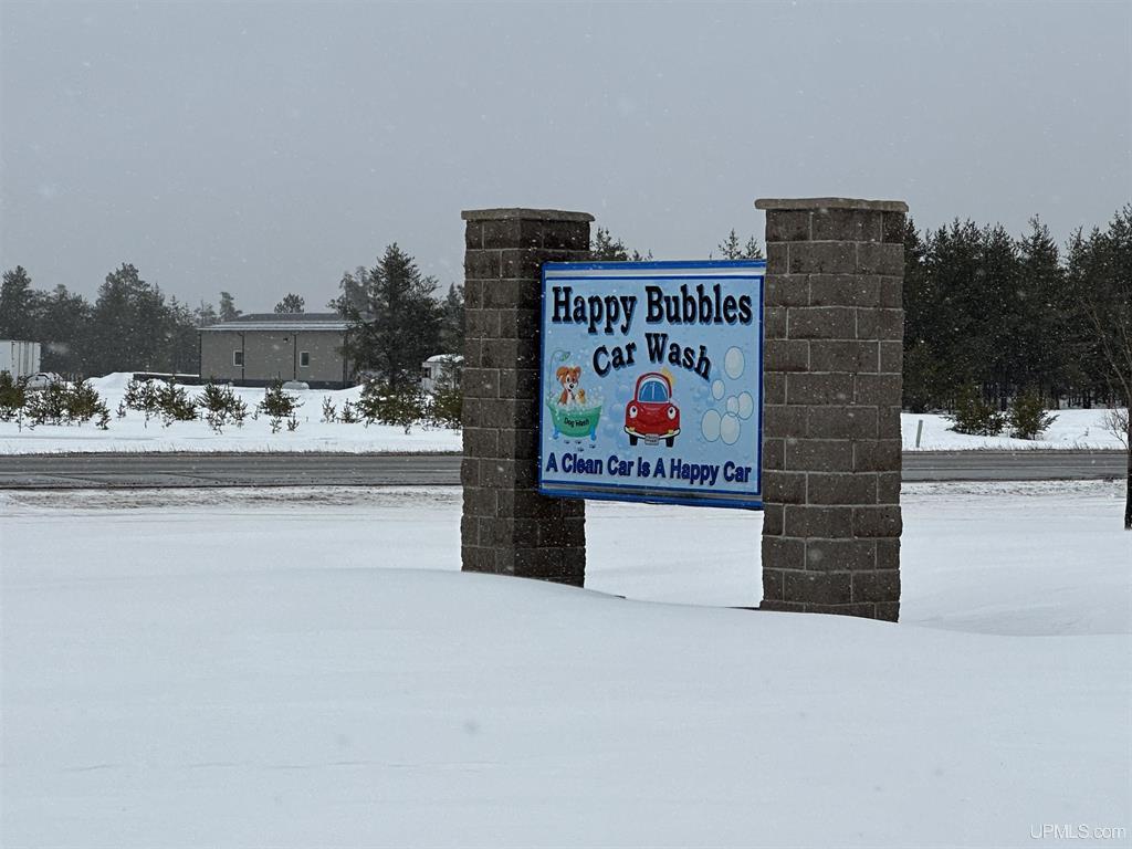 113 Michigan 553, Gwinn, MI 49841