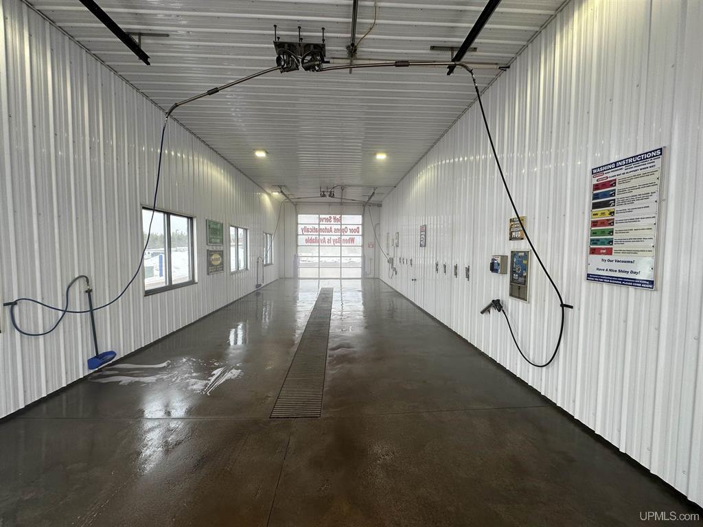 113 Michigan 553, Gwinn, MI 49841