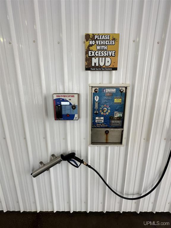 113 Michigan 553, Gwinn, MI 49841