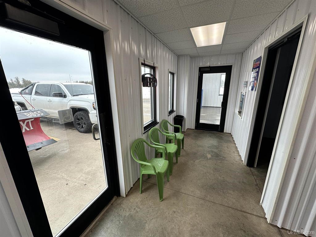 113 Michigan 553, Gwinn, MI 49841