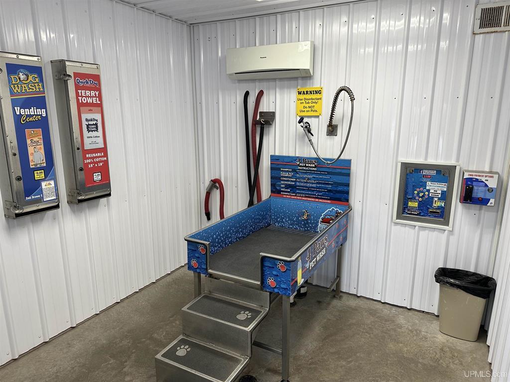 113 Michigan 553, Gwinn, MI 49841