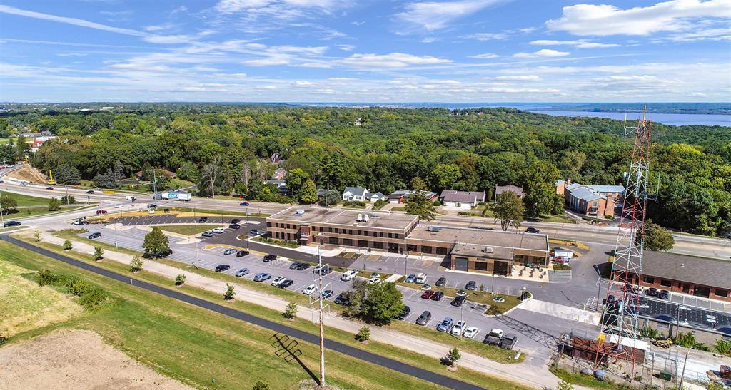 6035 Knoxville Avenue, Peoria, IL 61614