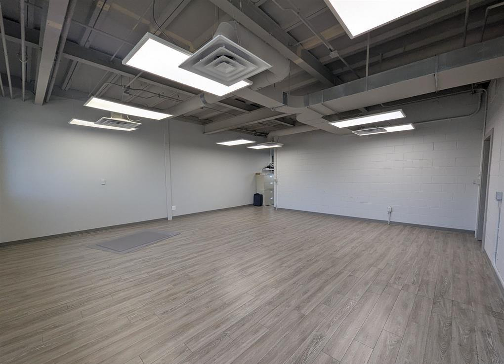 6035 Knoxville Avenue, Peoria, IL 61614