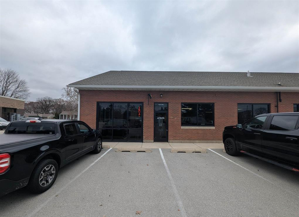 6035 Knoxville Avenue, Peoria, IL 61614