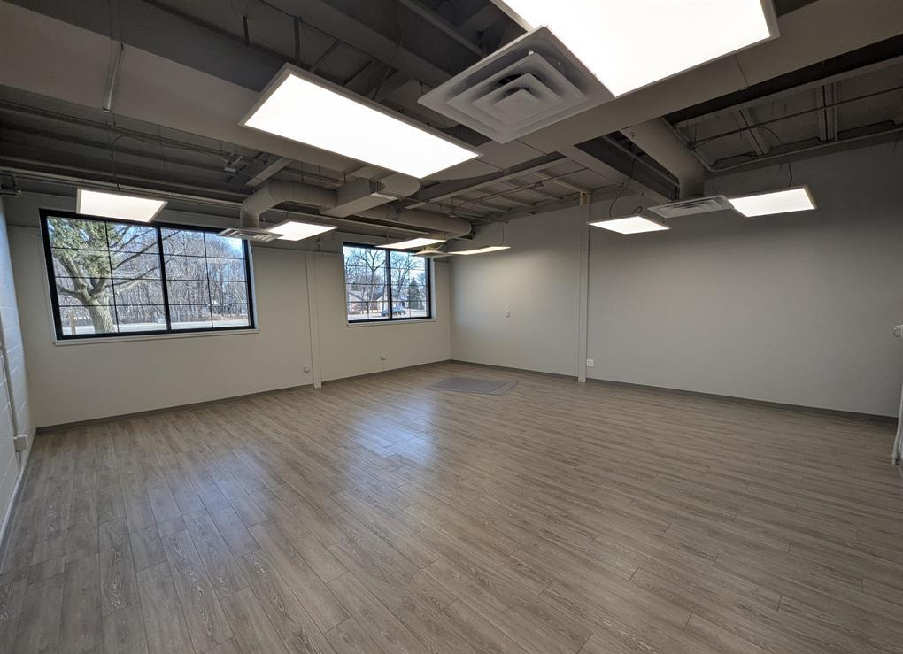 6035 Knoxville Avenue, Peoria, IL 61614