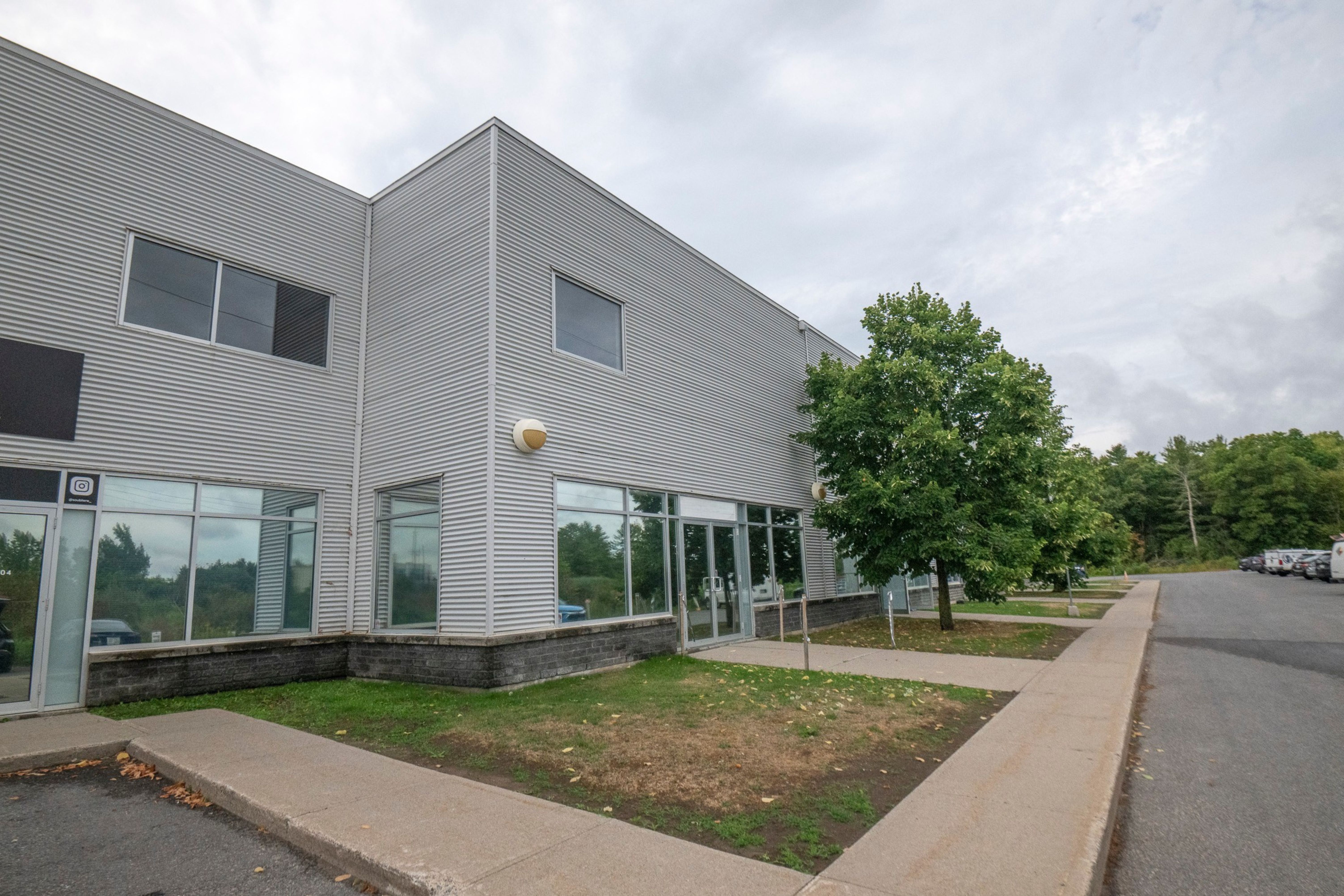 1225 Gardiners Road, Kingston, ON K7P 0G3, Canada