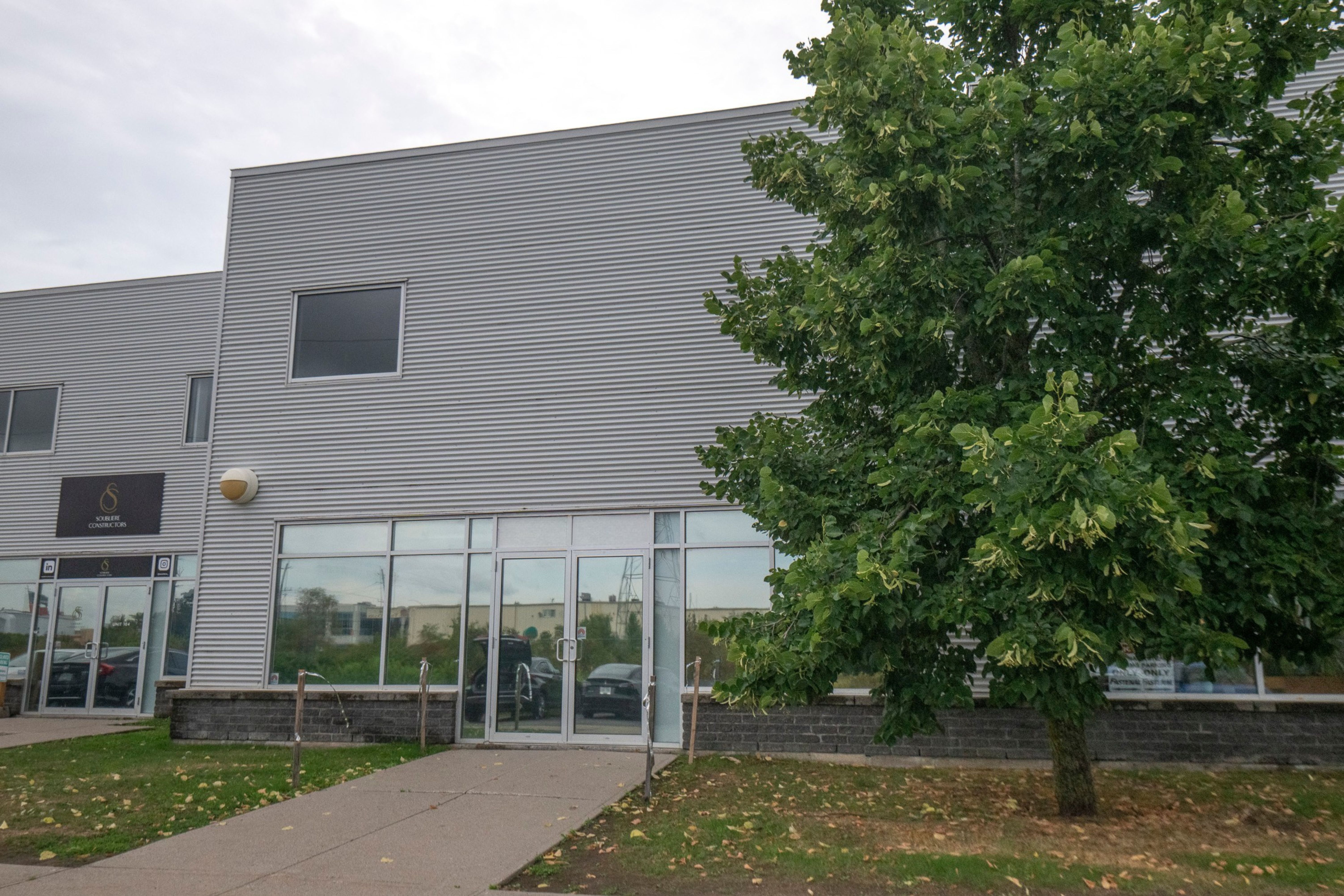 1225 Gardiners Road, Kingston, ON K7P 0G3, Canada