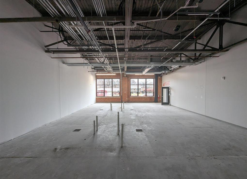 6035 Knoxville Avenue, Peoria, IL 61614