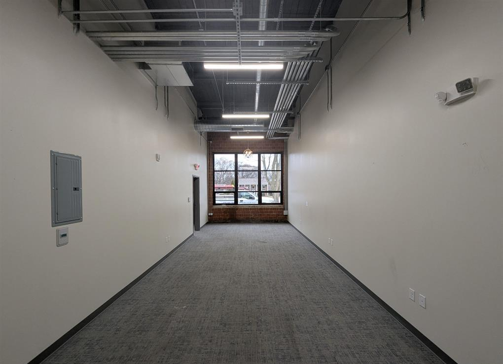 6035 Knoxville Avenue, Peoria, IL 61614