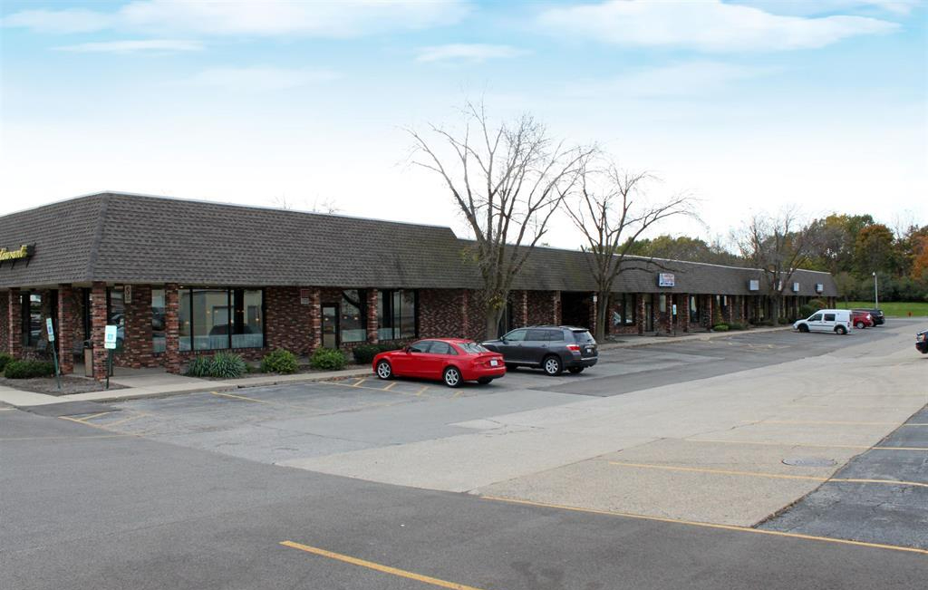 7501 North University Street, Peoria, IL 61614