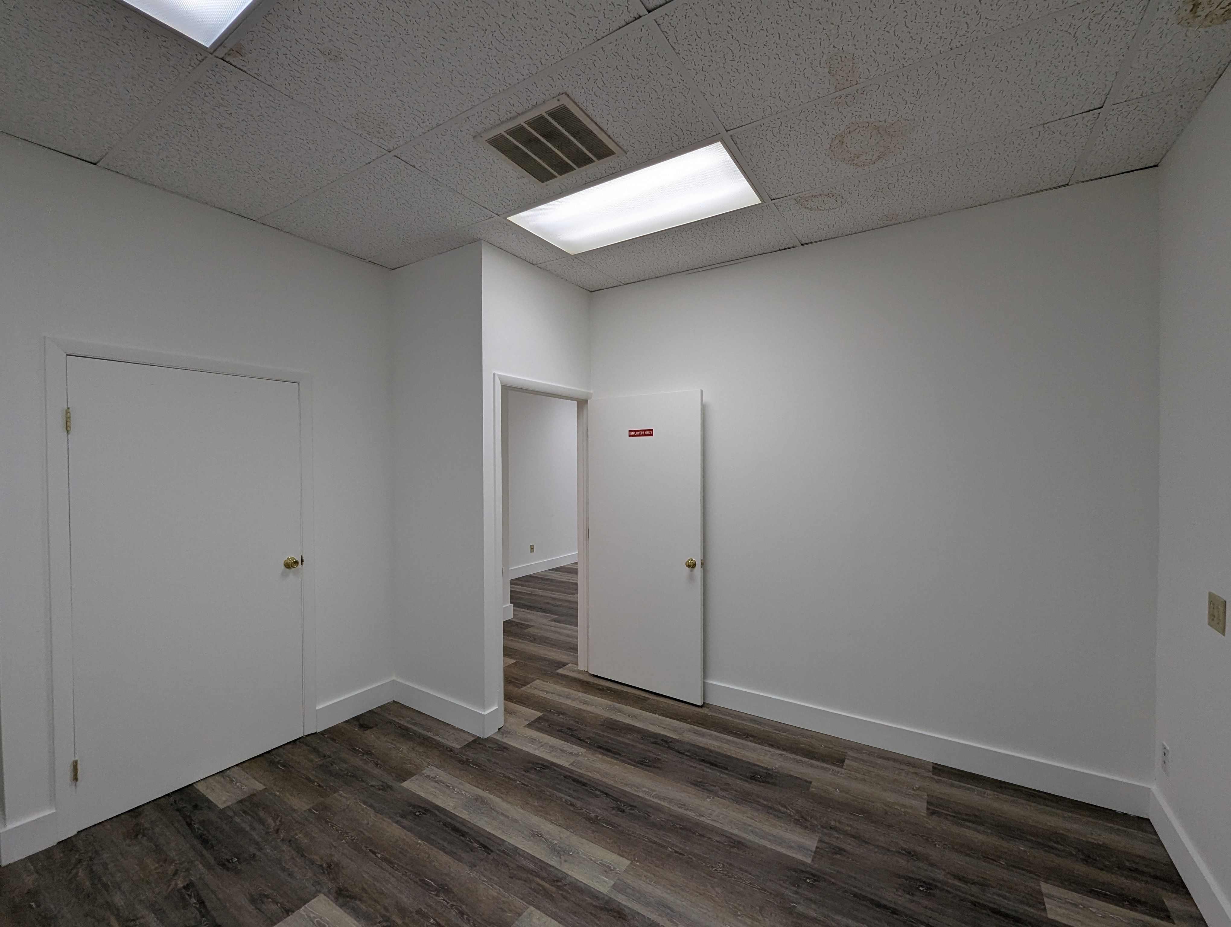 7501 North University Street, Peoria, IL 61614