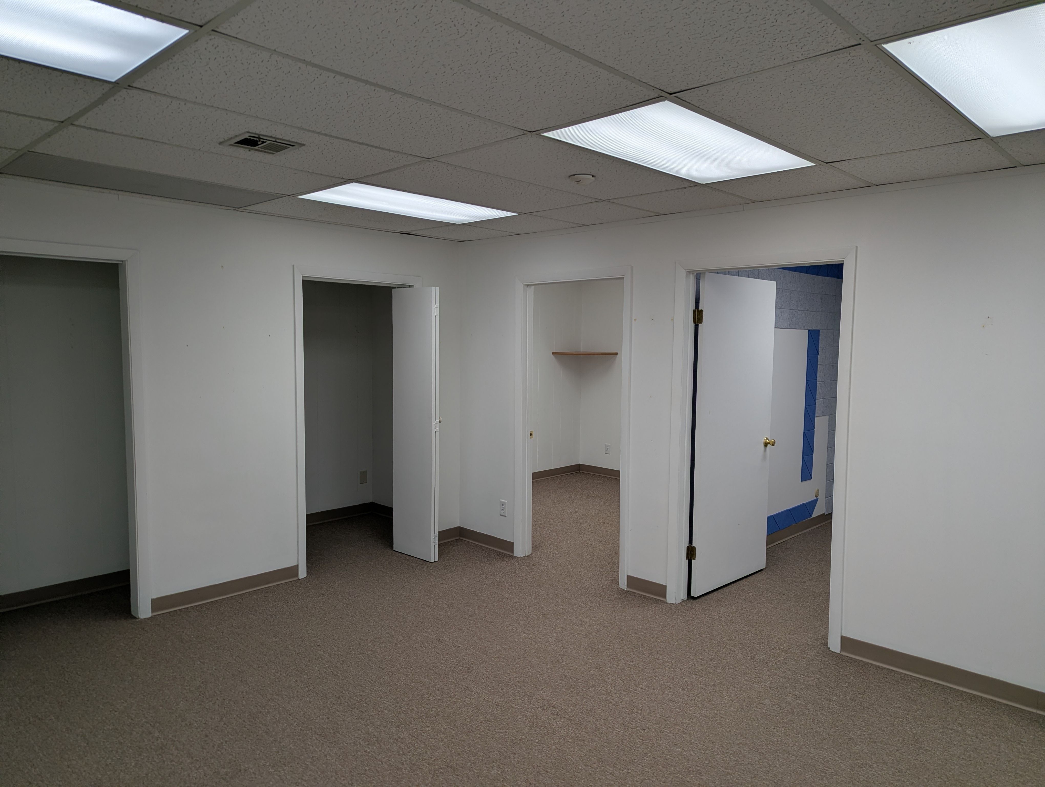7501 North University Street, Peoria, IL 61614