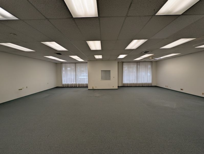 7501 North University Street, Peoria, IL 61614