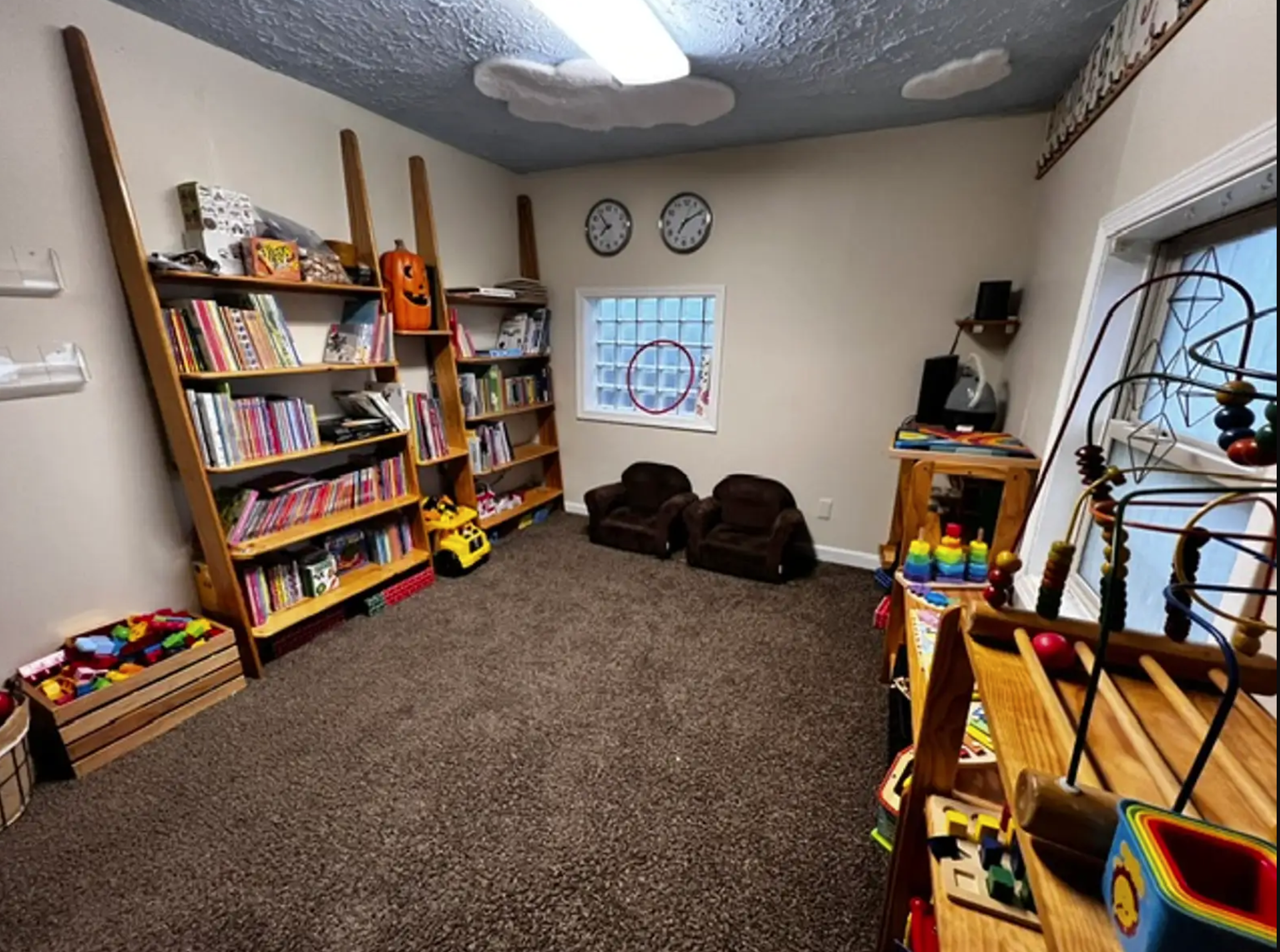 1824 East Michigan Avenue, Lansing, MI 48912