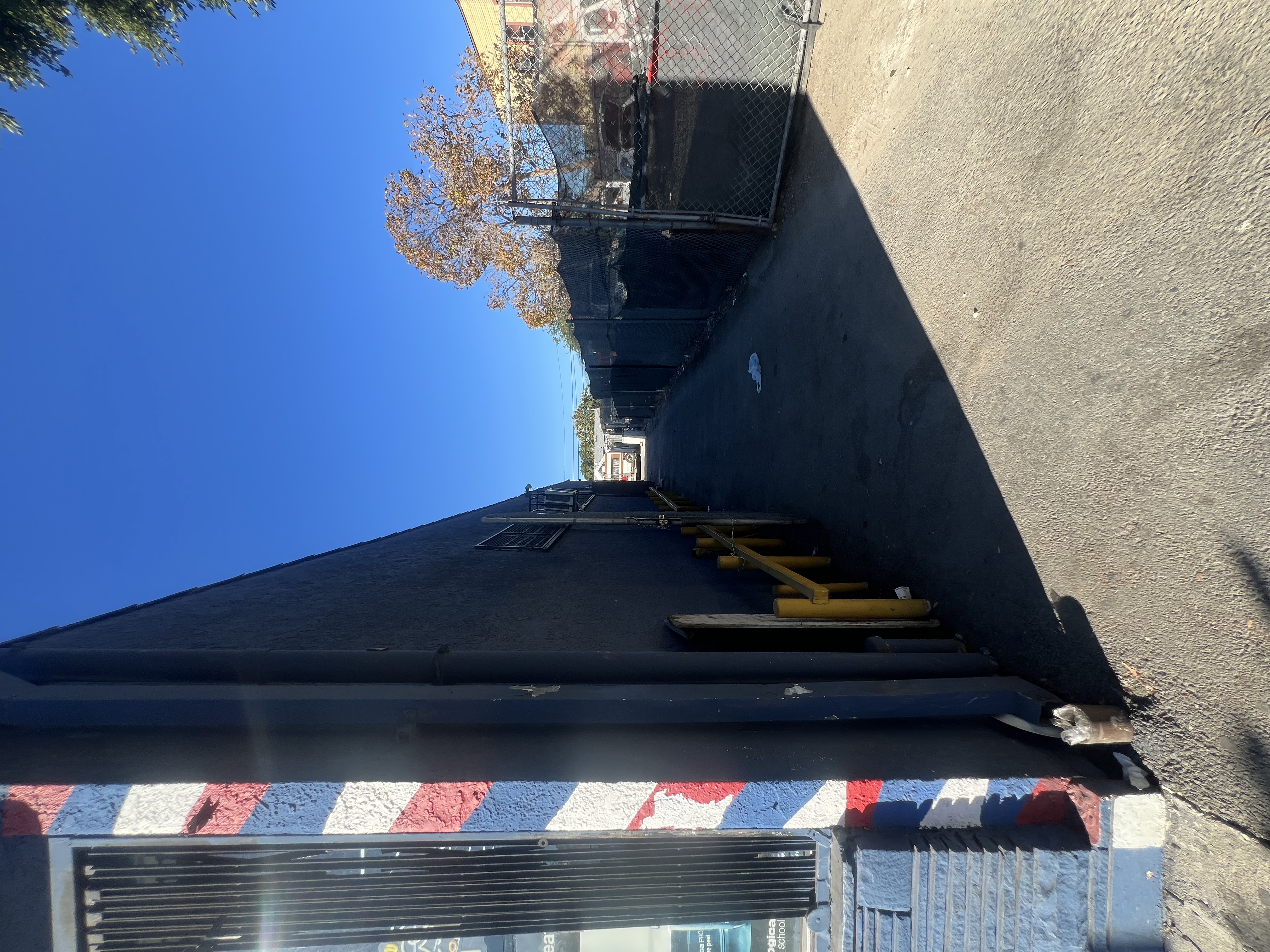 4071 Main Street, Los Angeles, CA 90037