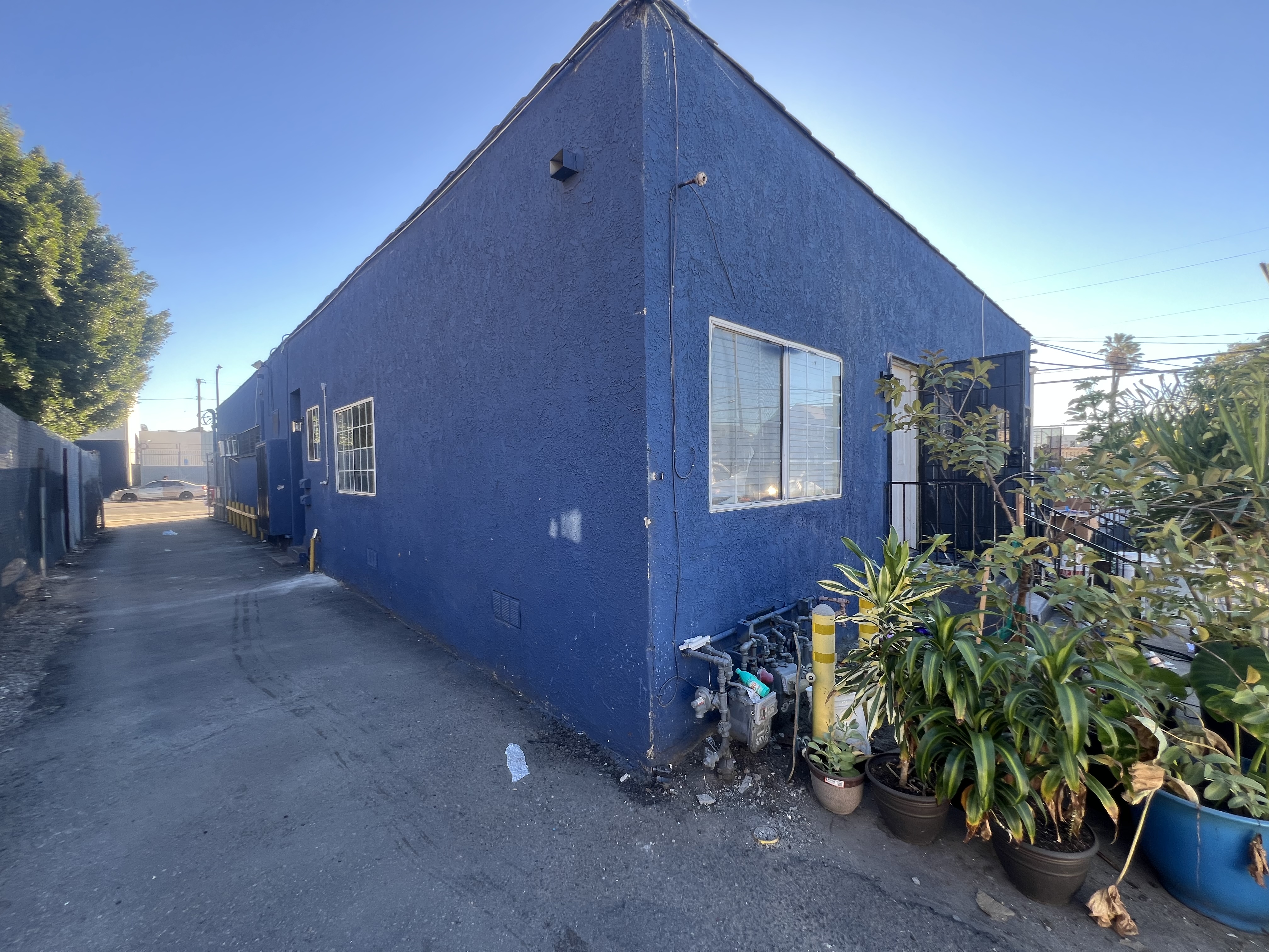 4071 Main Street, Los Angeles, CA 90037