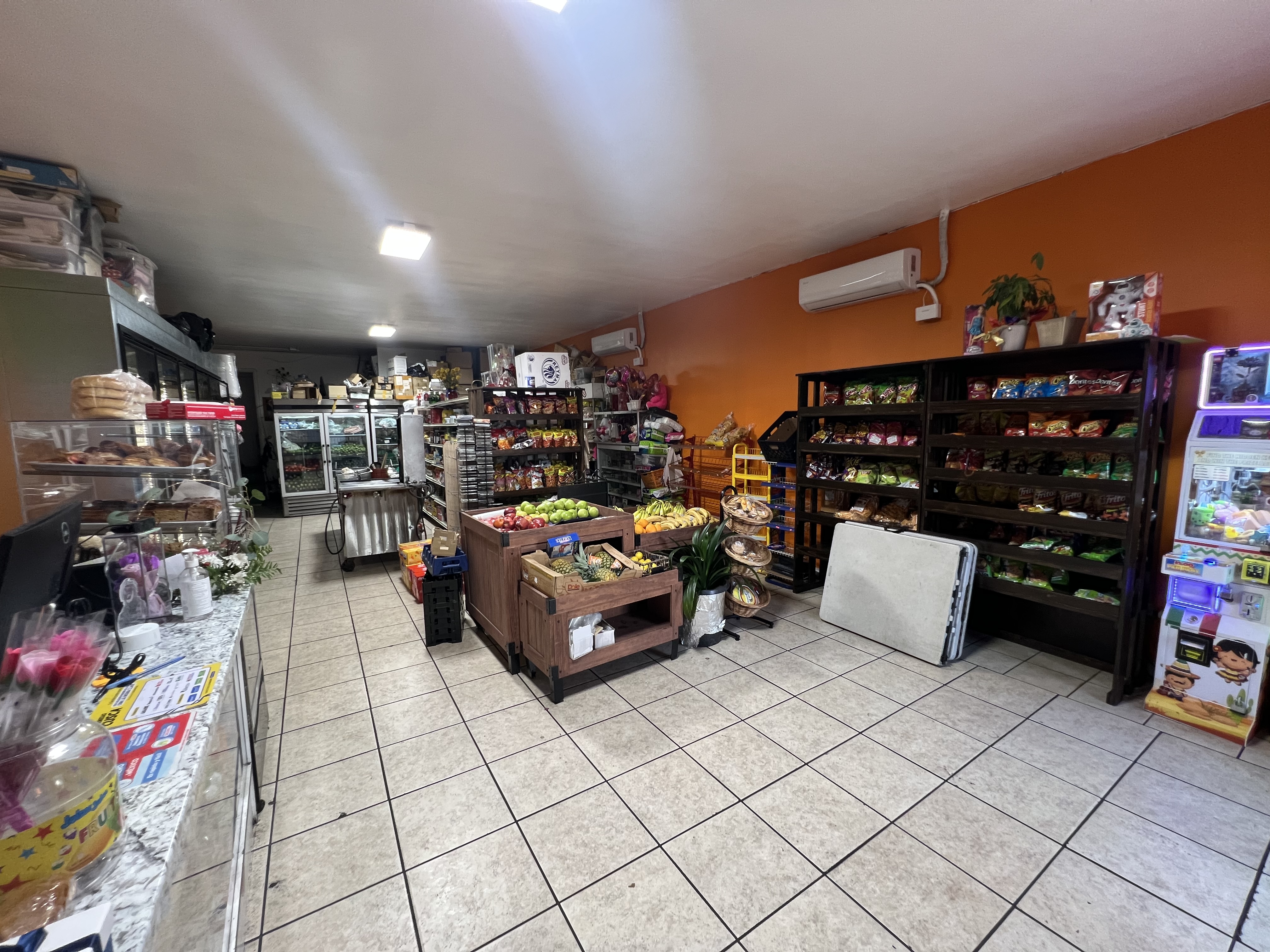 4071 Main Street, Los Angeles, CA 90037