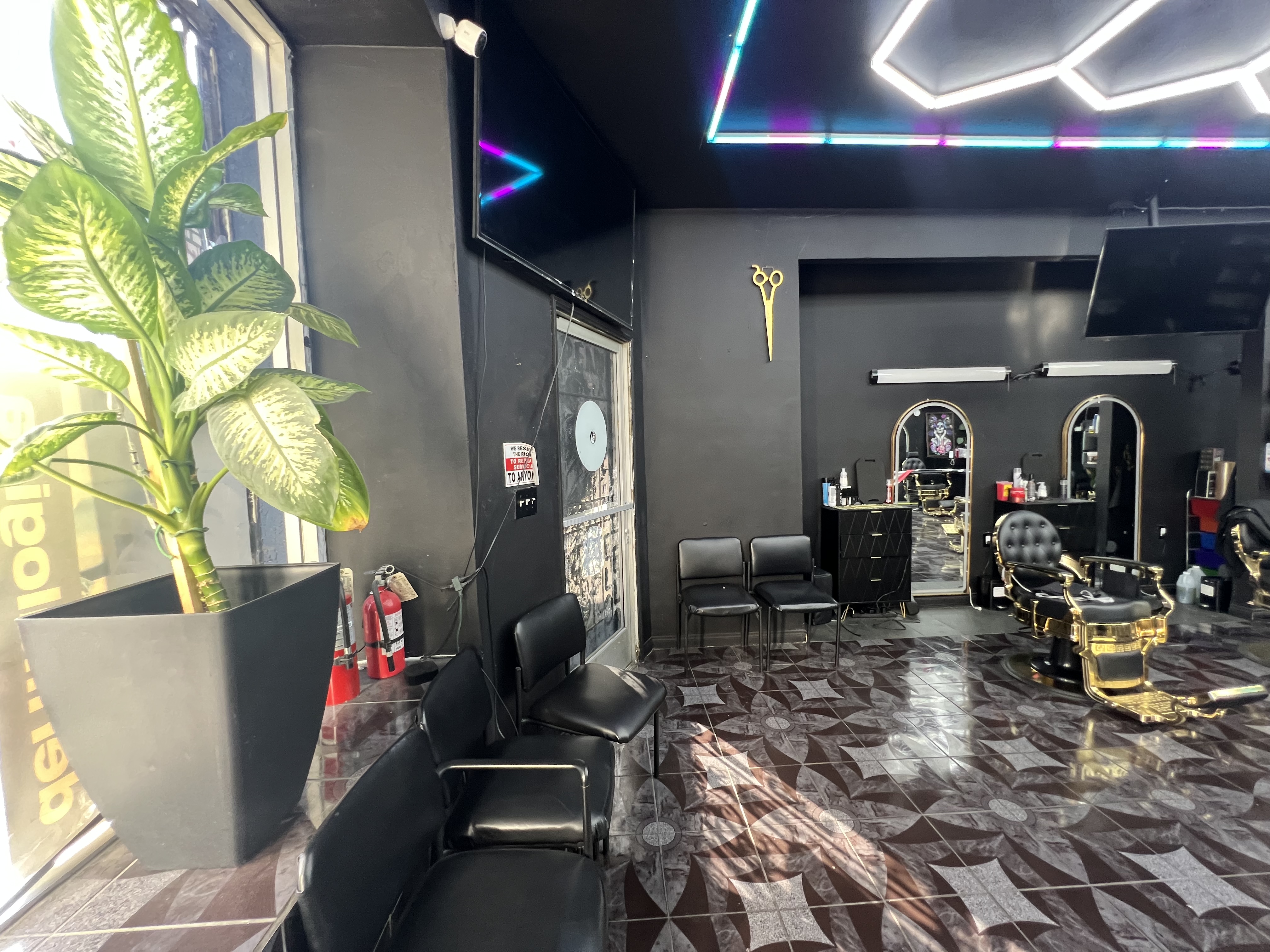 4071 Main Street, Los Angeles, CA 90037