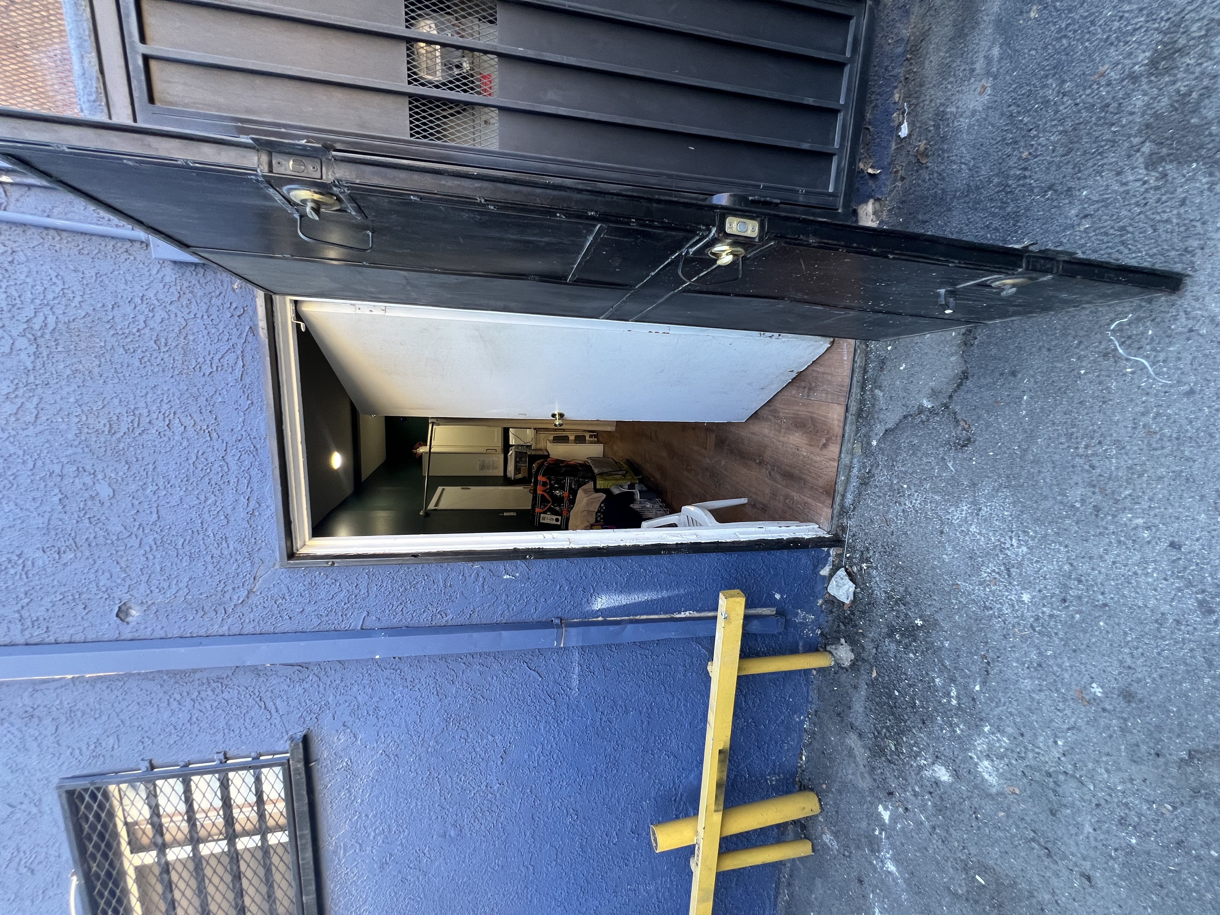 4071 Main Street, Los Angeles, CA 90037