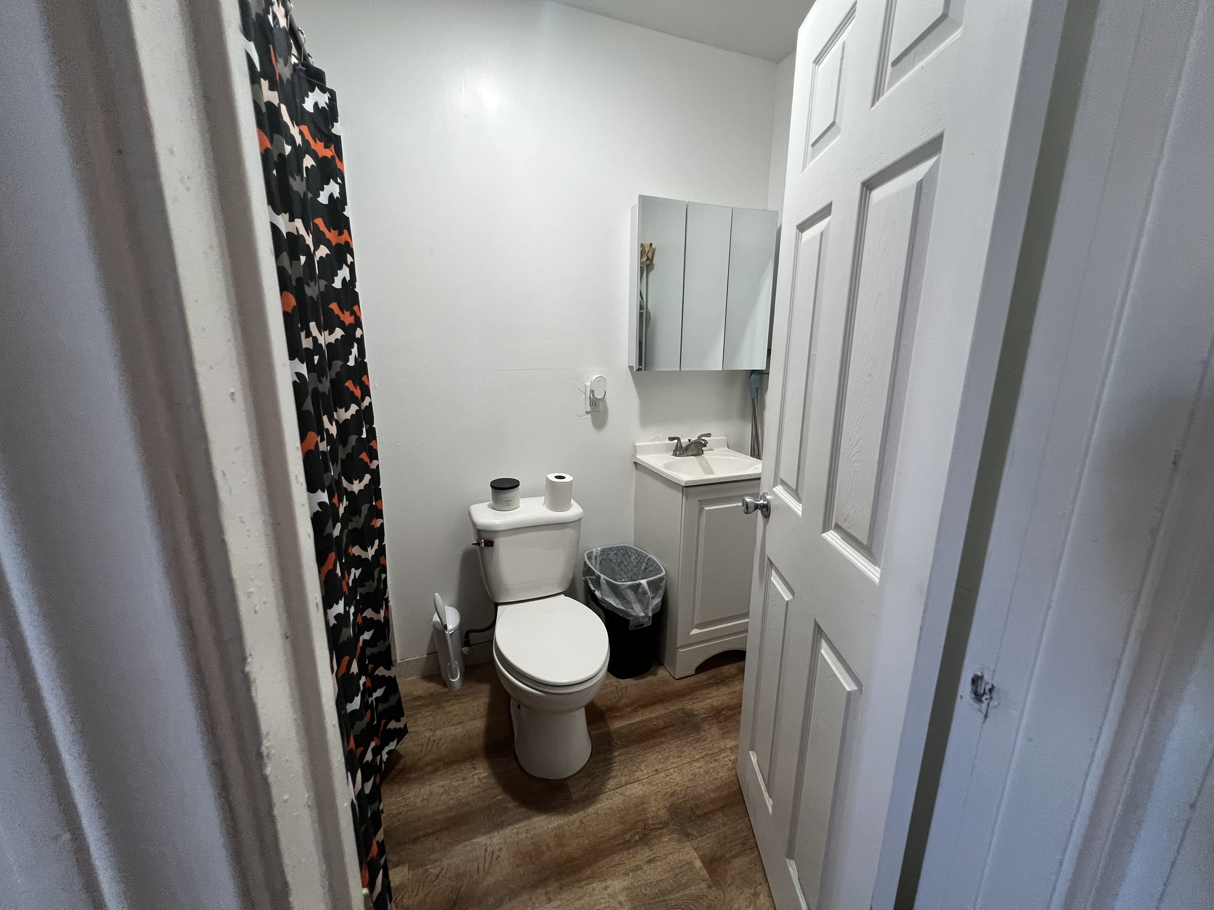 4071 Main Street, Los Angeles, CA 90037