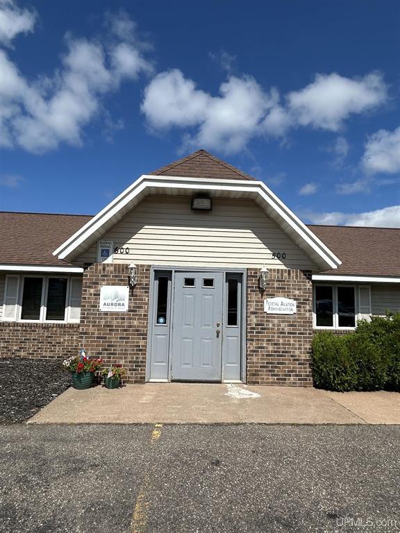 1000 Country Lane, Ishpeming, MI 49849