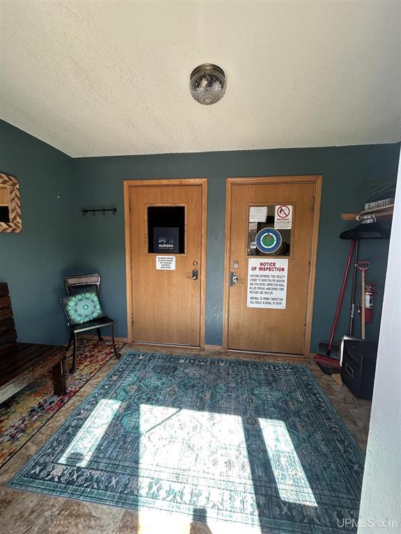 1000 Country Lane, Ishpeming, MI 49849