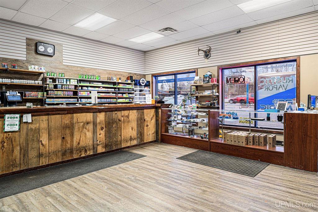 1021 West Washington Street, Marquette, MI 49855