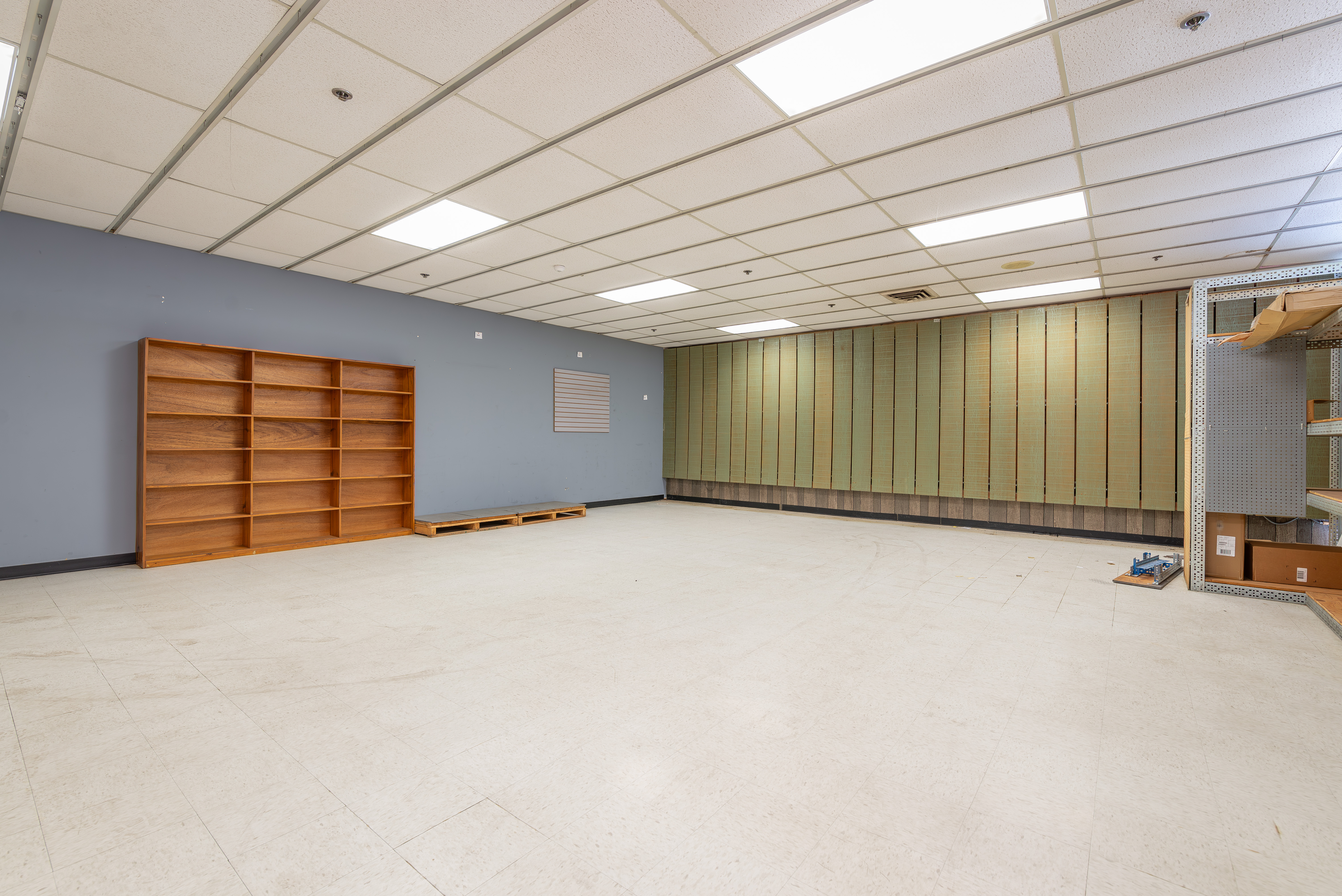 1650 South Galena Avenue, Freeport, IL 61032