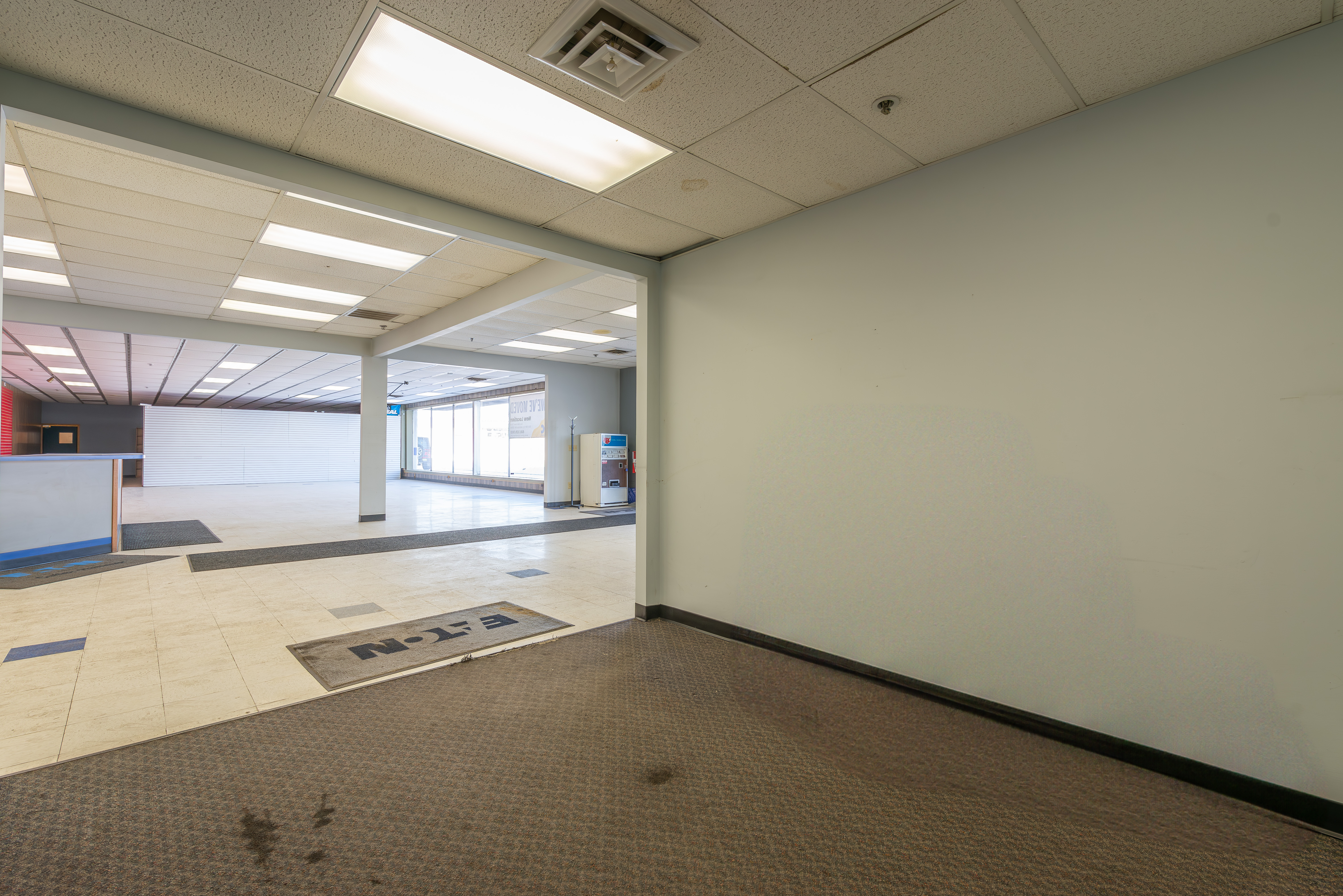 1650 South Galena Avenue, Freeport, IL 61032