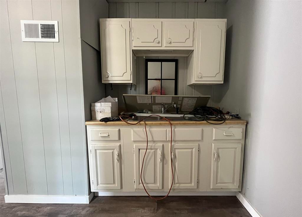 421 East Moneta Avenue, Peoria Heights, IL 61616