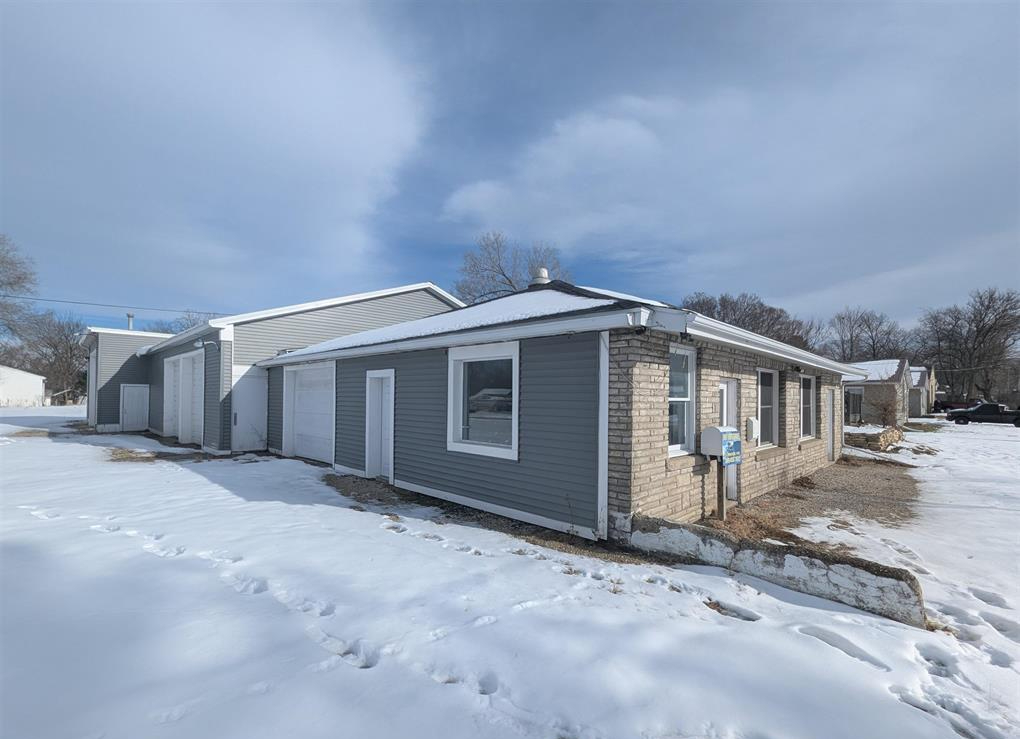 421 East Moneta Avenue, Peoria Heights, IL 61616