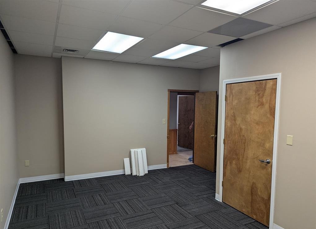 2001 West Willow Knolls Drive, Peoria, IL 61614