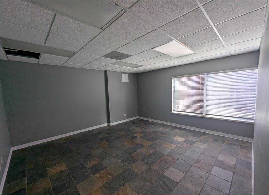 2001 West Willow Knolls Drive, Peoria, IL 61614