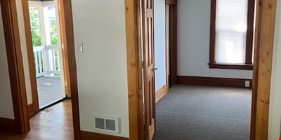 2022 Broadway — Sale in Vancouver, WA, photo 2 of 8