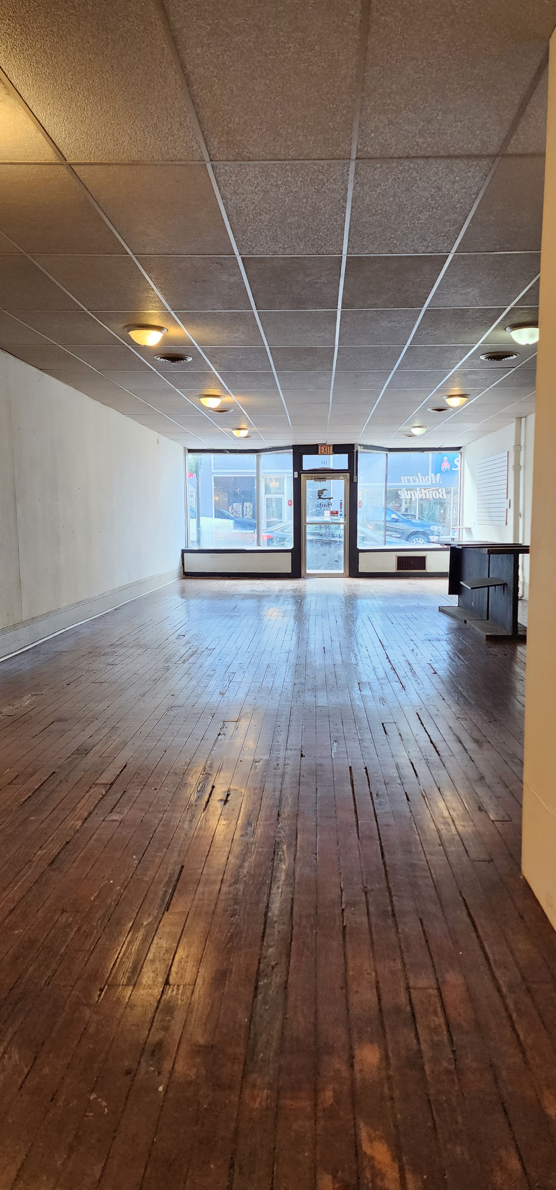 104 East Main Street, Washington, IN 47501