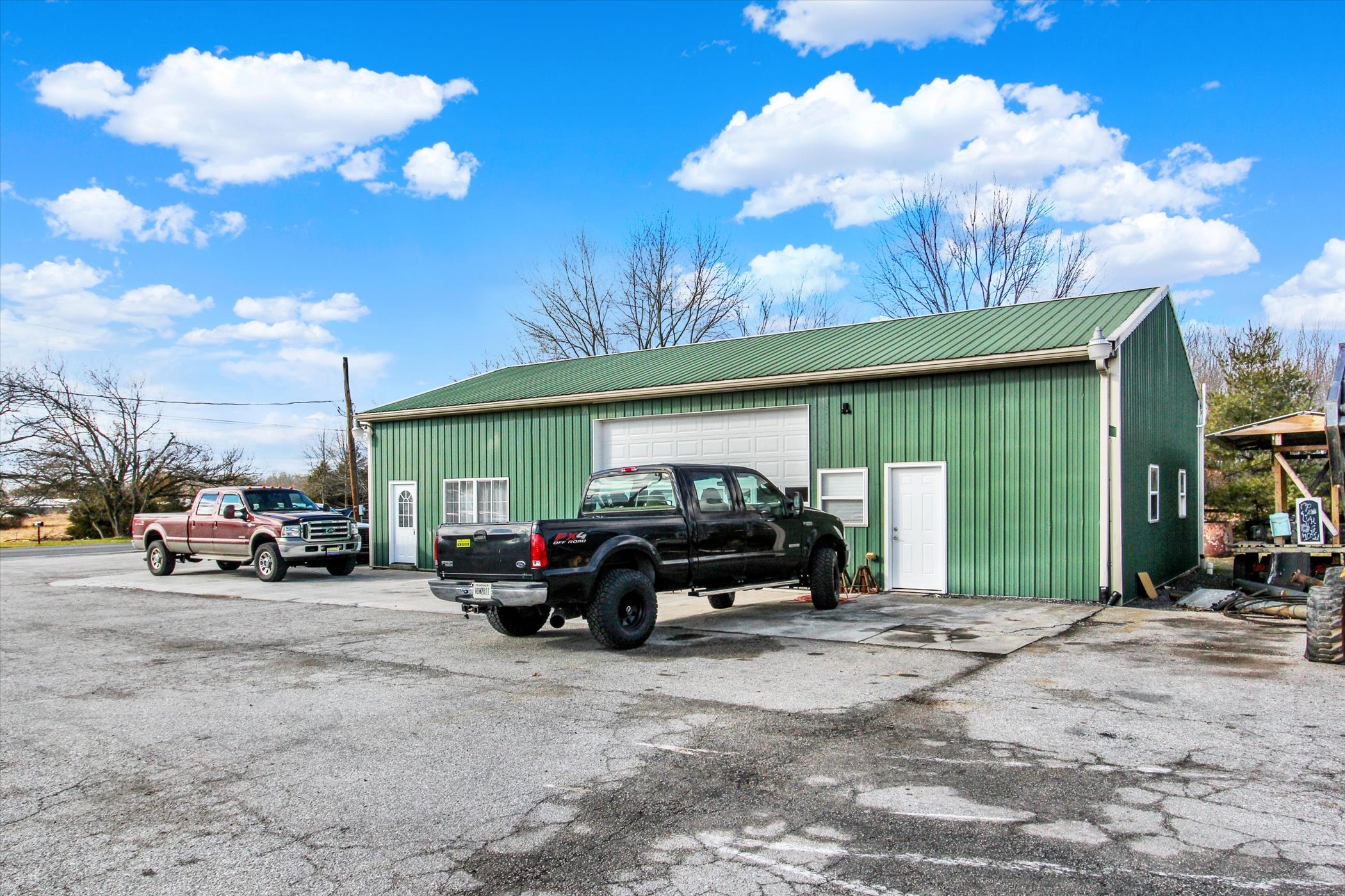 276 Kingsdale Road, Littlestown, PA 17340