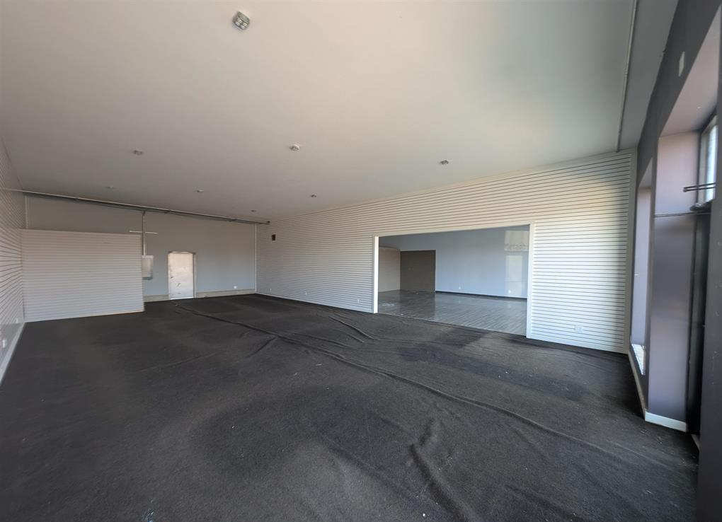 216 North Main Street, Creve Coeur, IL 61610