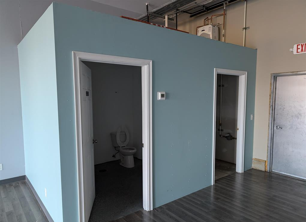 216 North Main Street, Creve Coeur, IL 61610