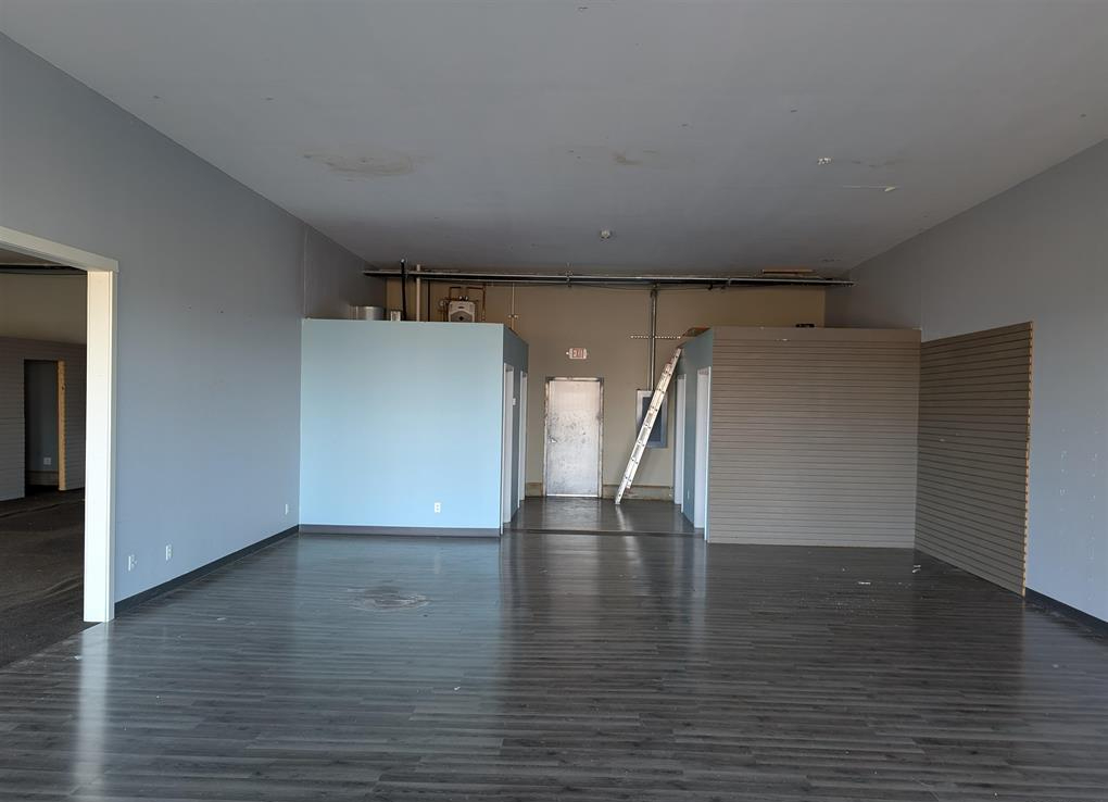 216 North Main Street, Creve Coeur, IL 61610