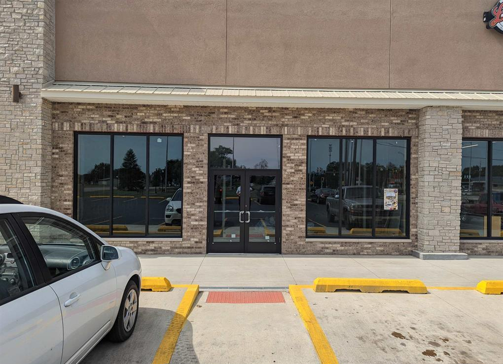 216 North Main Street, Creve Coeur, IL 61610