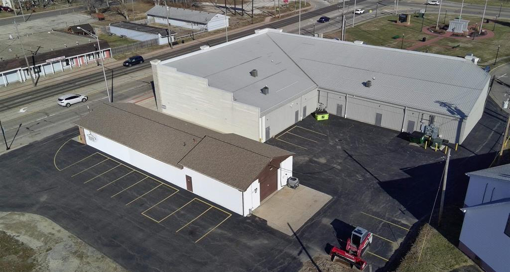 206 North Main Street, Creve Coeur, IL 61610