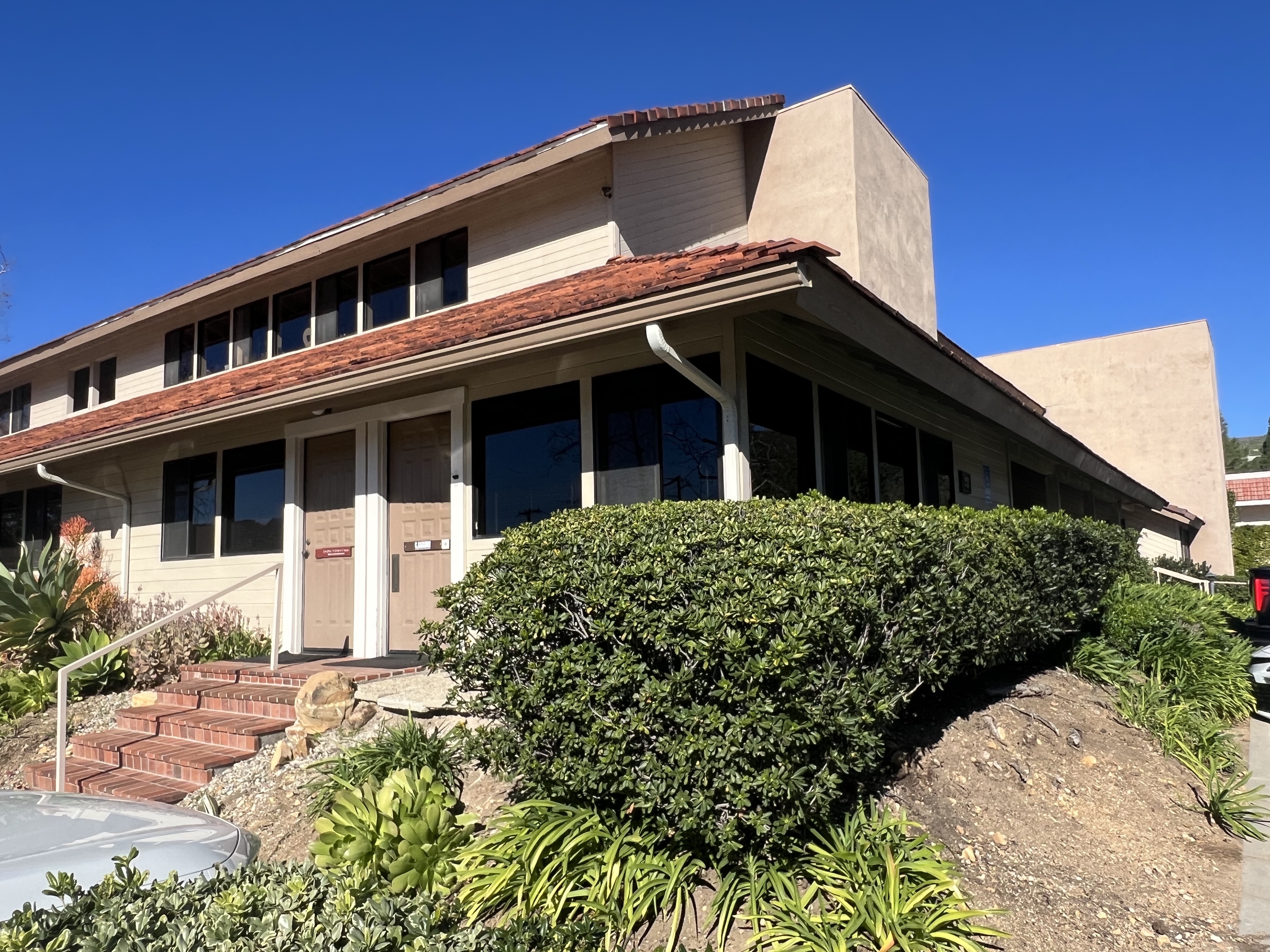 141 Duesenberg Drive, Westlake Village, CA 91362