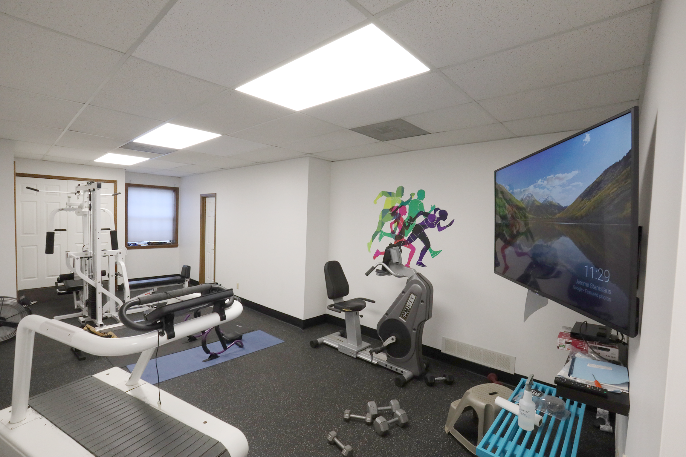 10749 Pearl Road, Strongsville, OH 44136