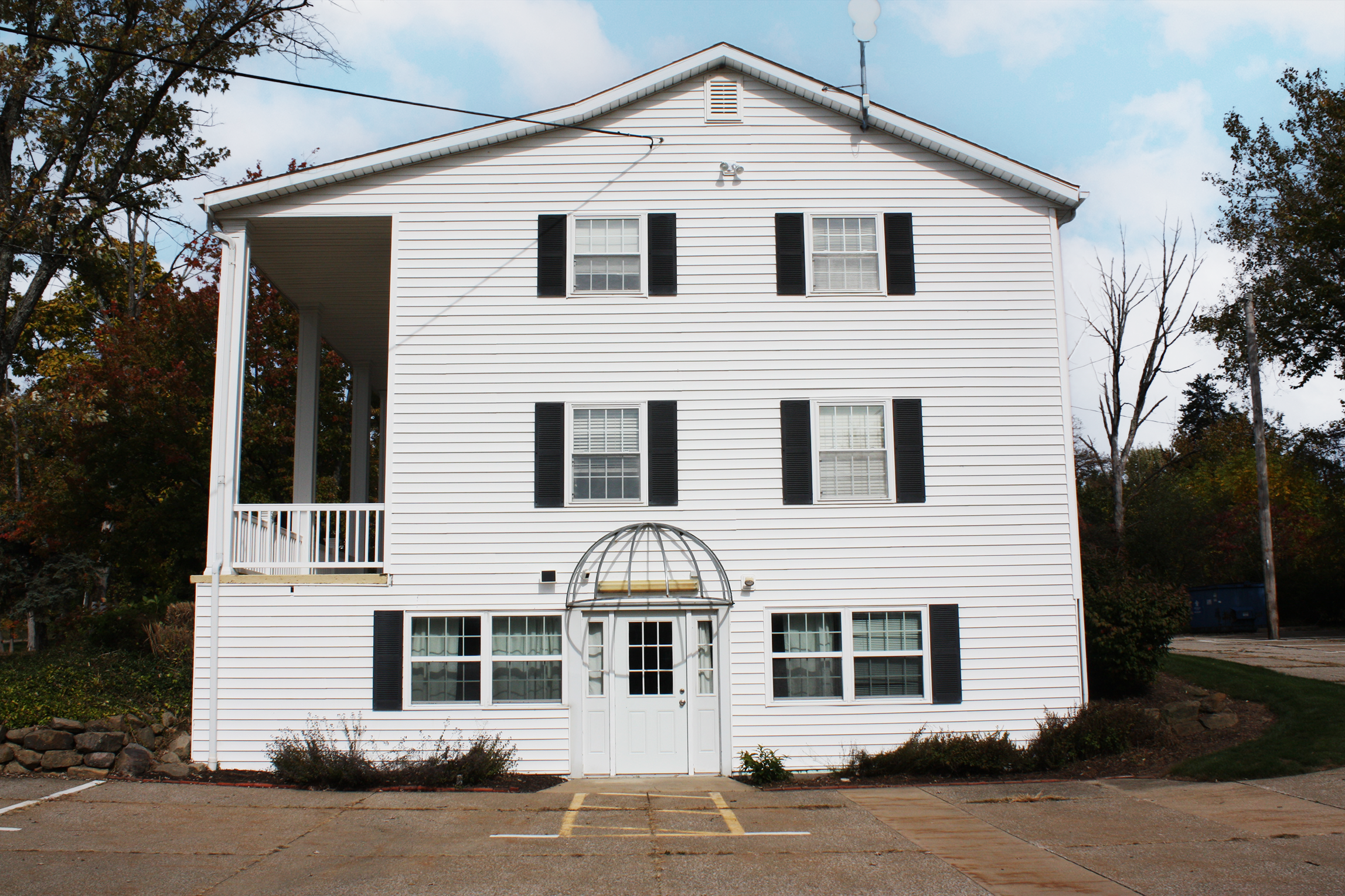 1265 Ridge Road, Hinckley, OH 44233