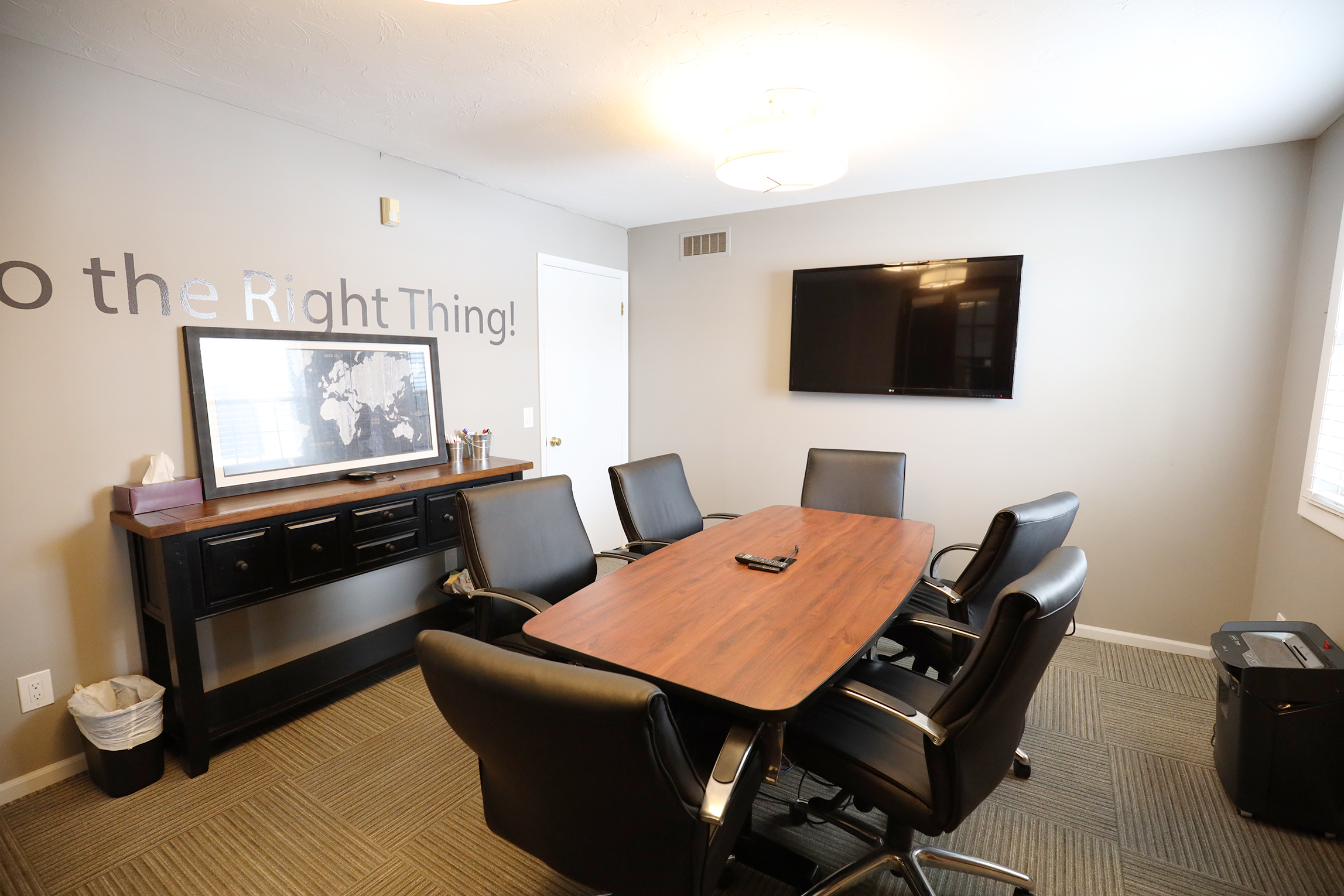 1265 Ridge Road, Hinckley, OH 44233