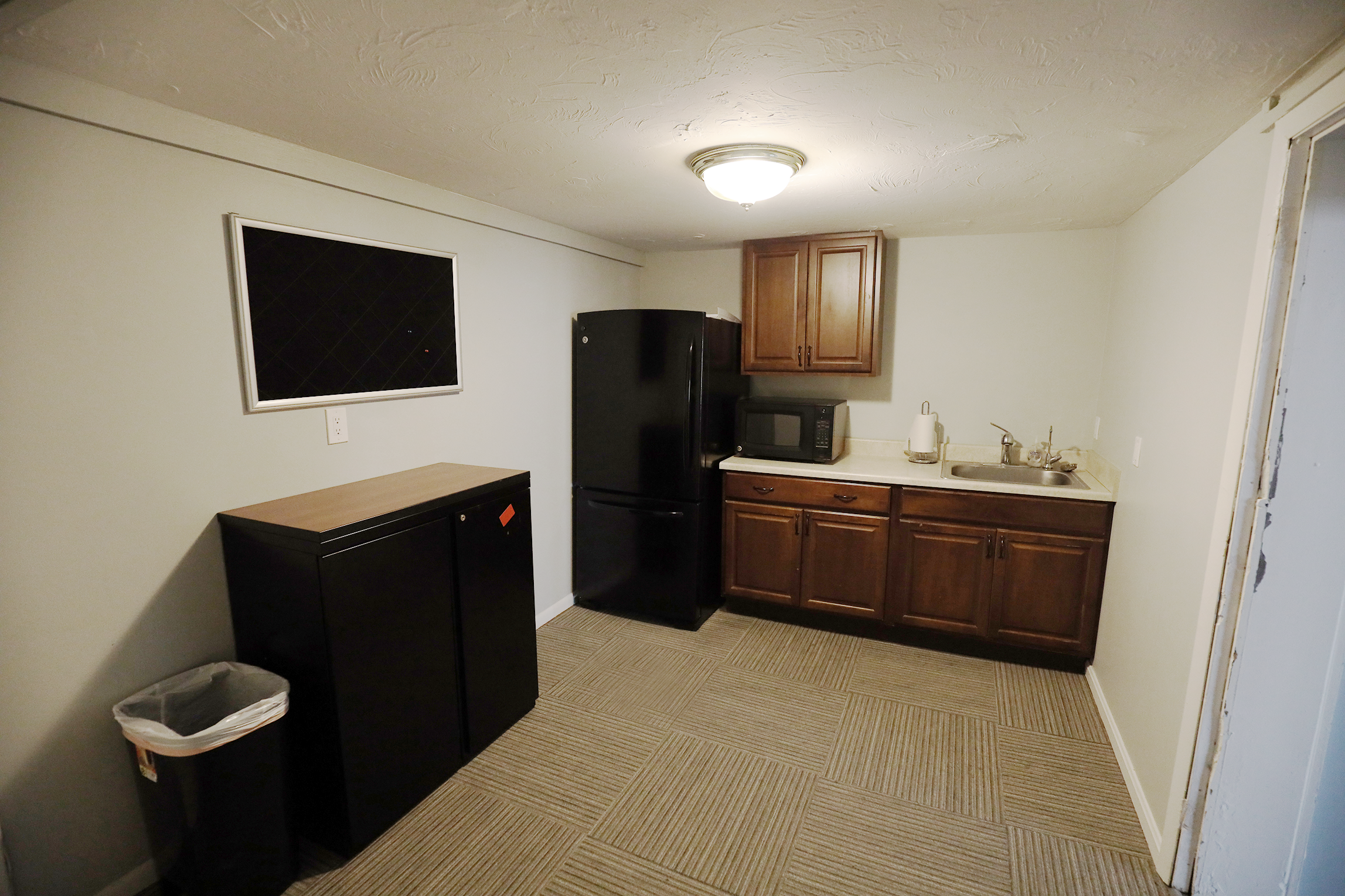 1265 Ridge Road, Hinckley, OH 44233