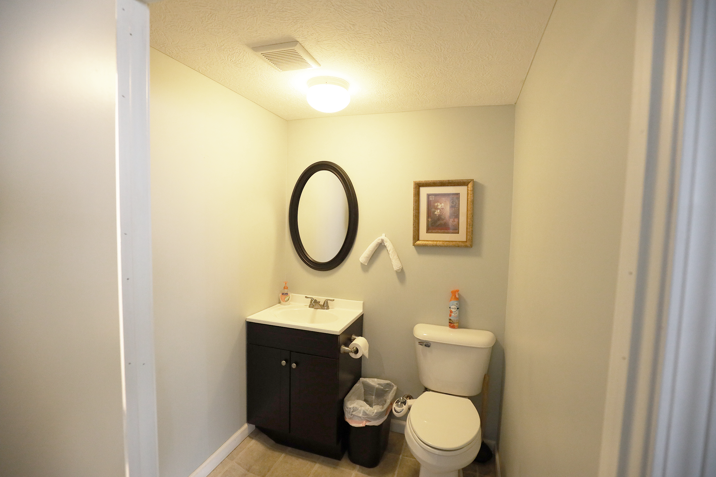 1265 Ridge Road, Hinckley, OH 44233