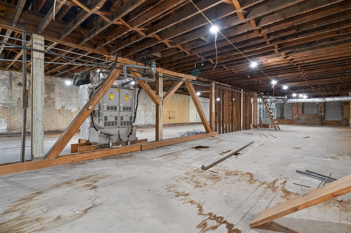 602 G Avenue, Grundy Center, IA 50638