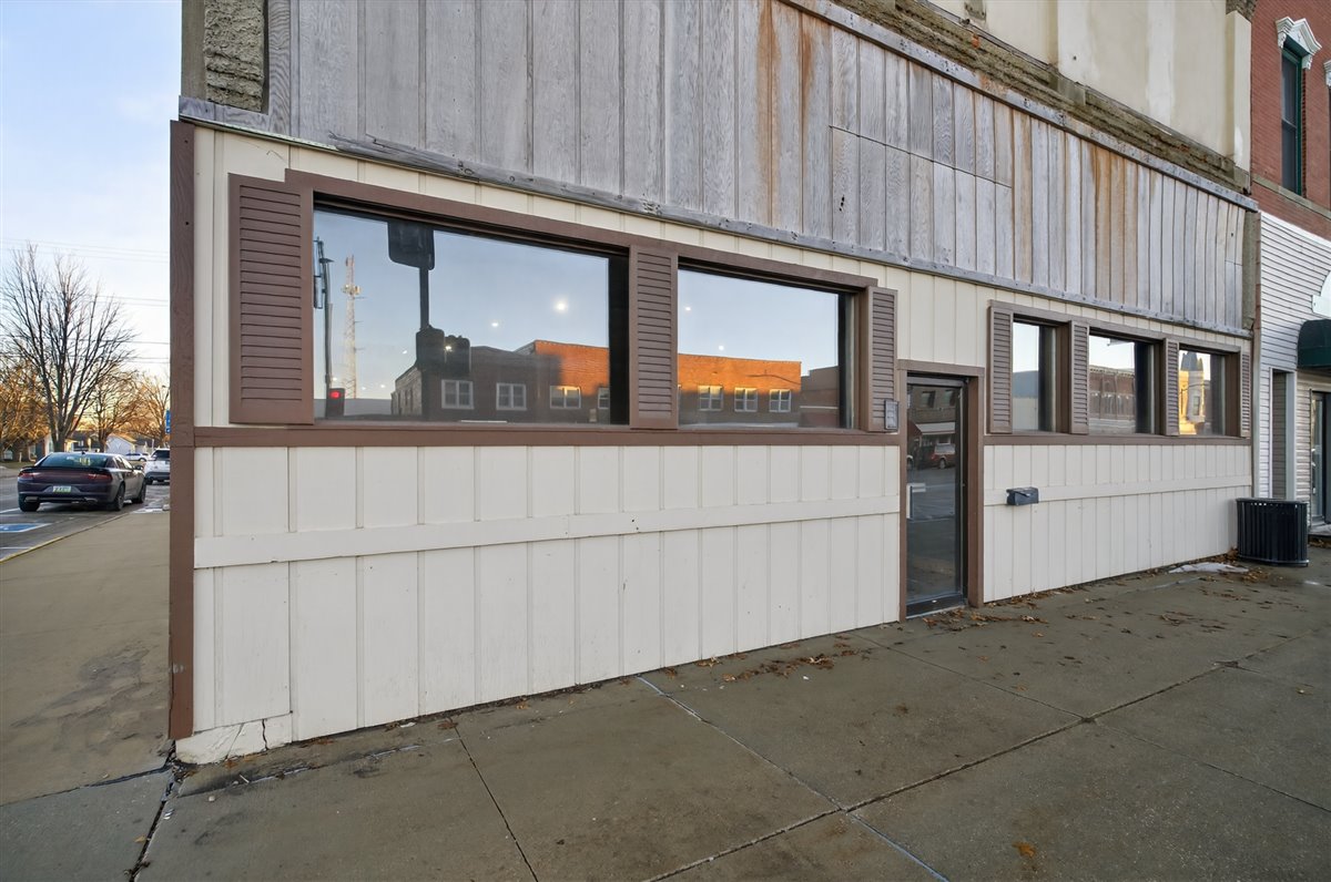 602 G Avenue, Grundy Center, IA 50638