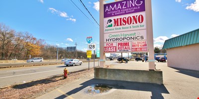 82 Newbury St Peabody, MA